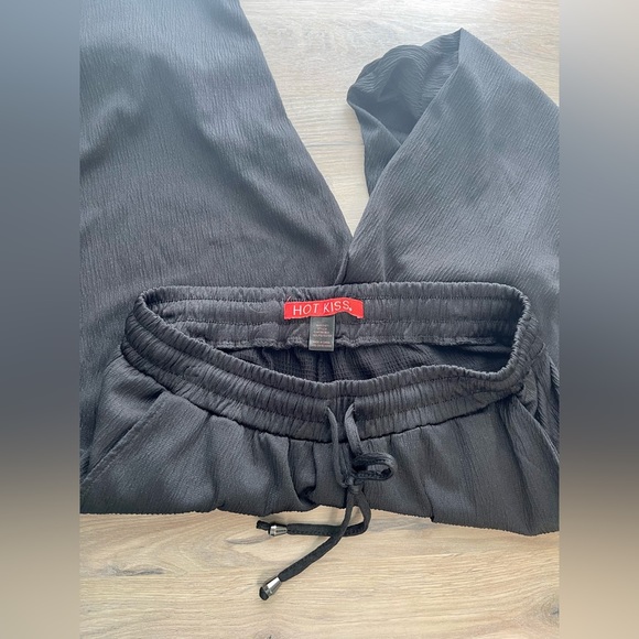 Women’s Joggers - Picture 2 of 2